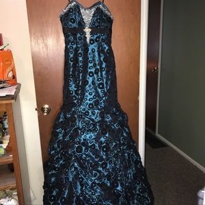 Size 6 Alyce Designs Prom Dress